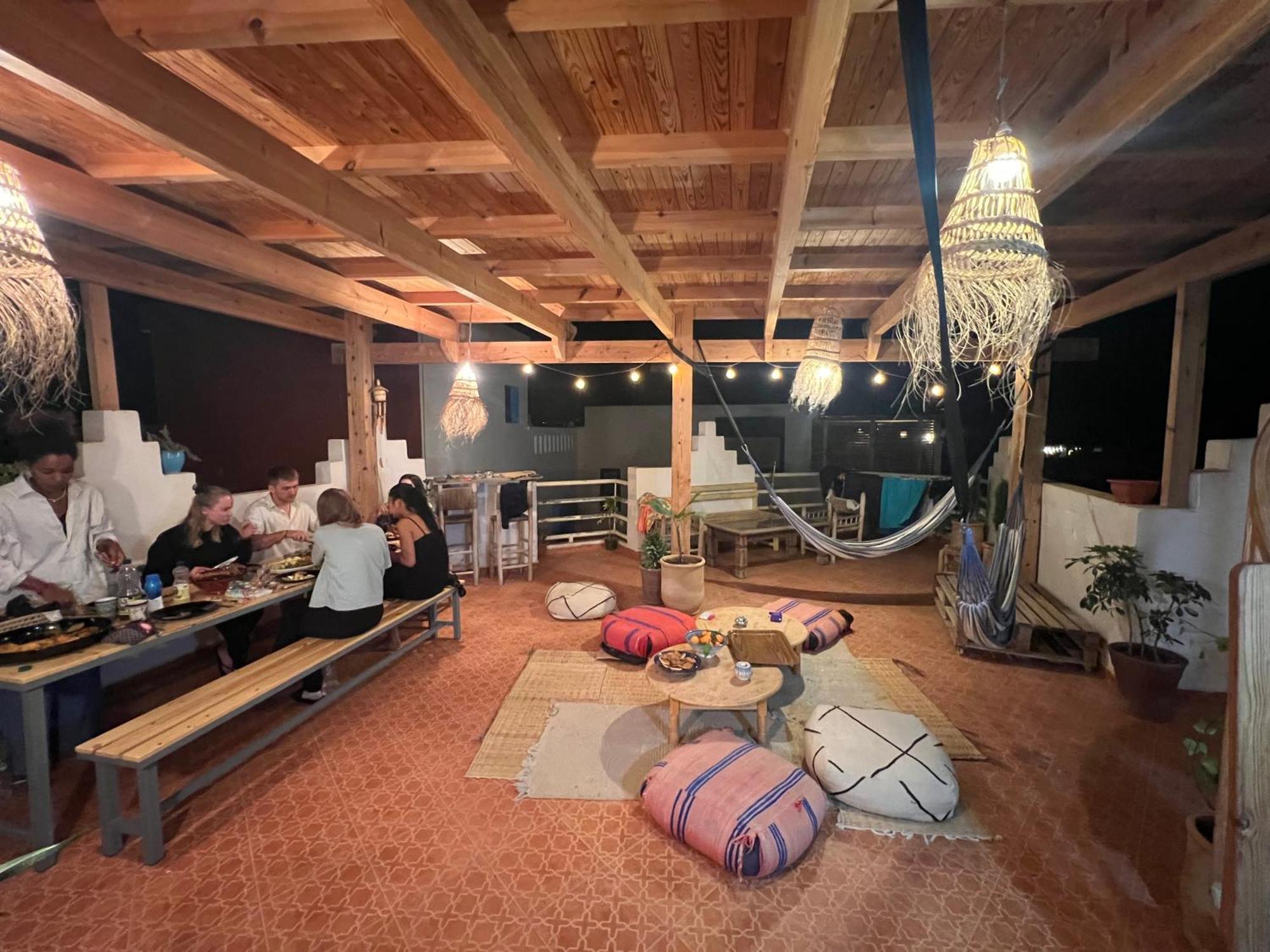 Arima Surf House Hostel Tamraght Kültér fotó